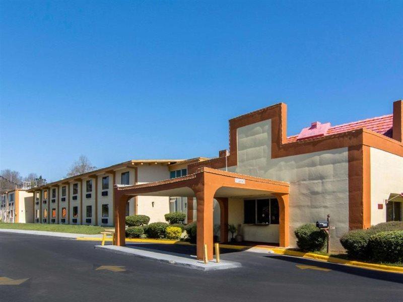 Travelodge By Wyndham Forsyth Extérieur photo